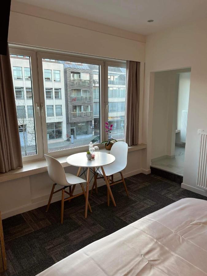 Nieuwe Kamer In Centrum Brugge Met Badkamer ! エクステリア 写真