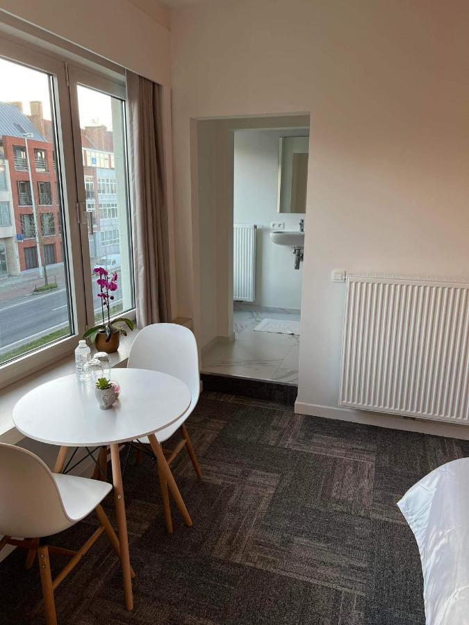 Nieuwe Kamer In Centrum Brugge Met Badkamer ! エクステリア 写真
