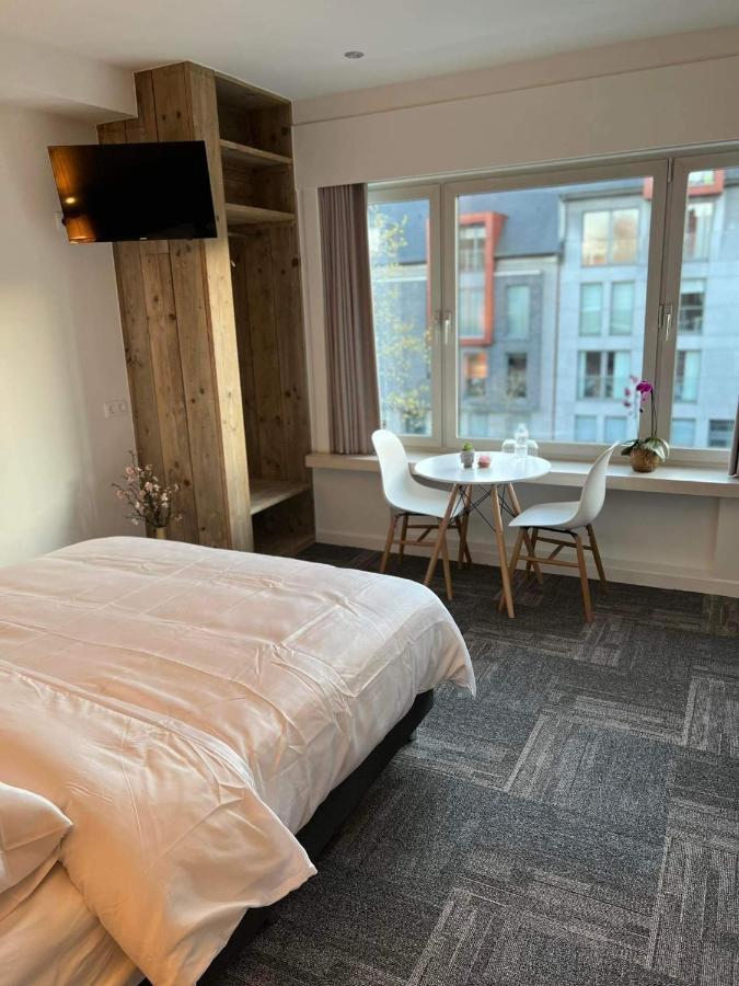 Nieuwe Kamer In Centrum Brugge Met Badkamer ! エクステリア 写真