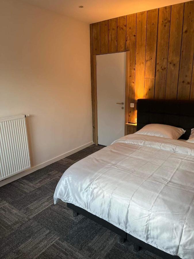 Nieuwe Kamer In Centrum Brugge Met Badkamer ! エクステリア 写真
